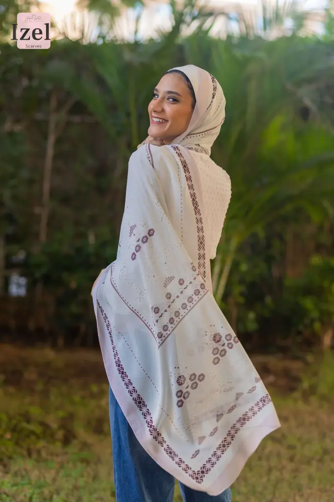 IZEL SCARVES  (25).webp