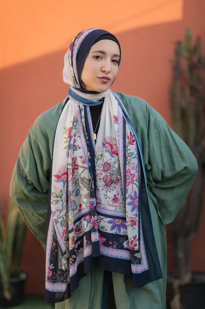 BLACK BIRDS RECTANGULAR(AVAILABLE ONLY IN UAE)